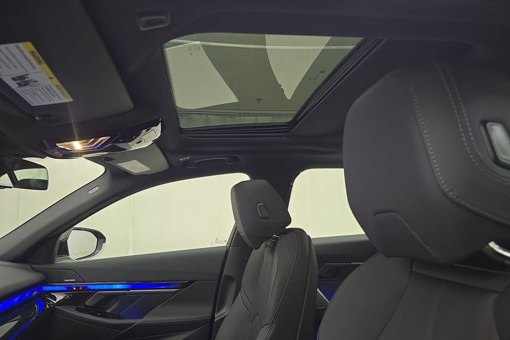 2027 BMW 530i 530i xDrive