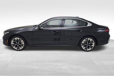 2027 BMW 530i 530i xDrive
