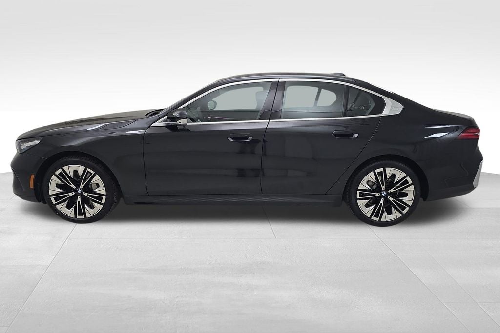 2027 BMW 530i 530i xDrive