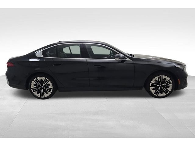 2027 BMW 530i 530i xDrive