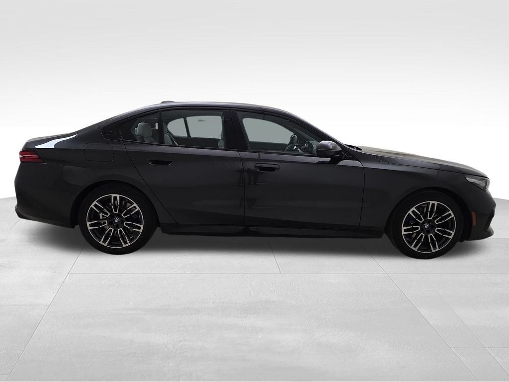 2026 BMW 5 Series 530i xDrive