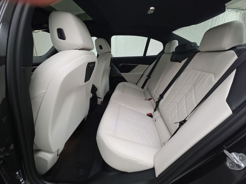 2026 BMW 5 Series 530i xDrive
