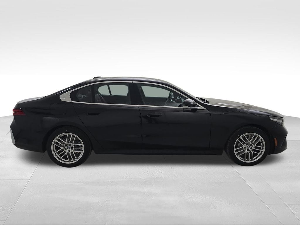 2025 BMW 5 Series 530i xDrive