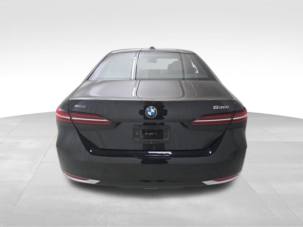 2025 BMW 5 Series 530i xDrive