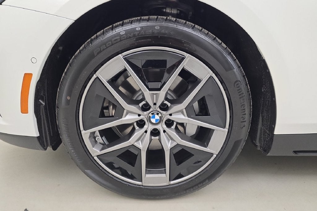 2027 BMW 530i 530i xDrive