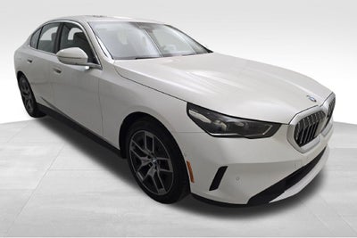 2027 BMW 530i 530i xDrive