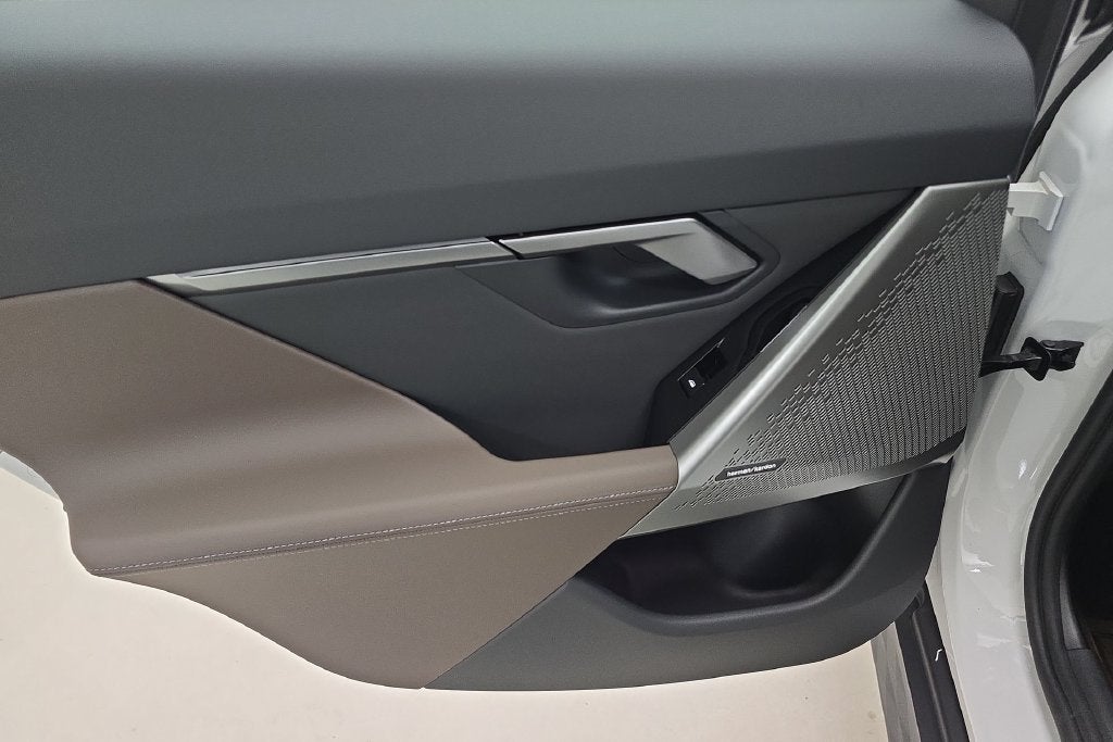 2027 BMW 530i 530i xDrive