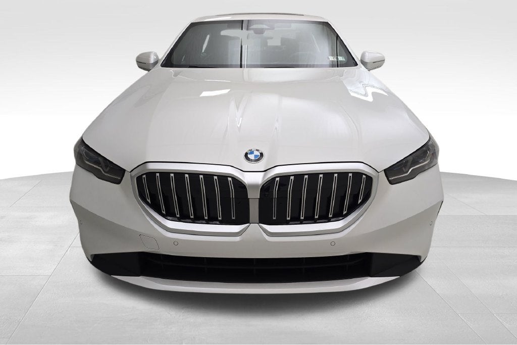 2027 BMW 530i 530i xDrive