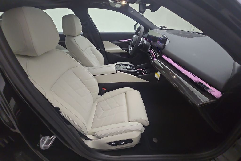 2027 BMW 540i 540i xDrive