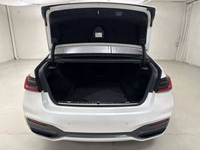 2022 BMW 7 Series 750i xDrive