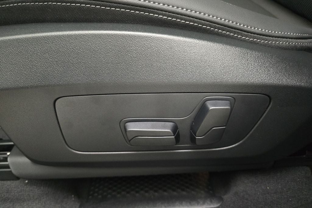 2027 BMW X1 xDrive28i