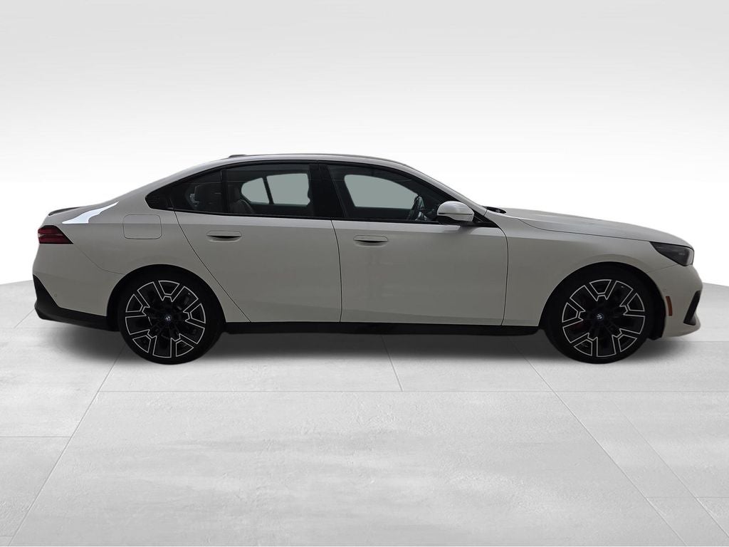 2025 BMW i5 xDrive40 xDrive40