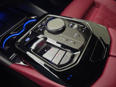 2025 BMW i5 xDrive40 xDrive40