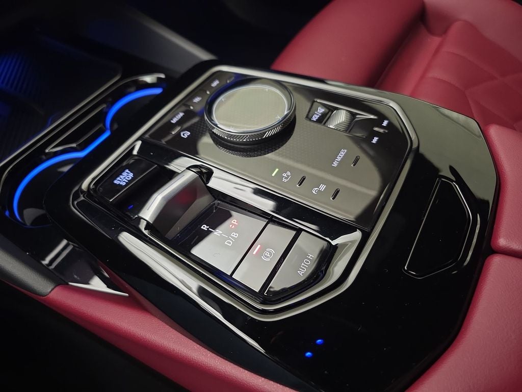 2025 BMW i5 xDrive40 xDrive40