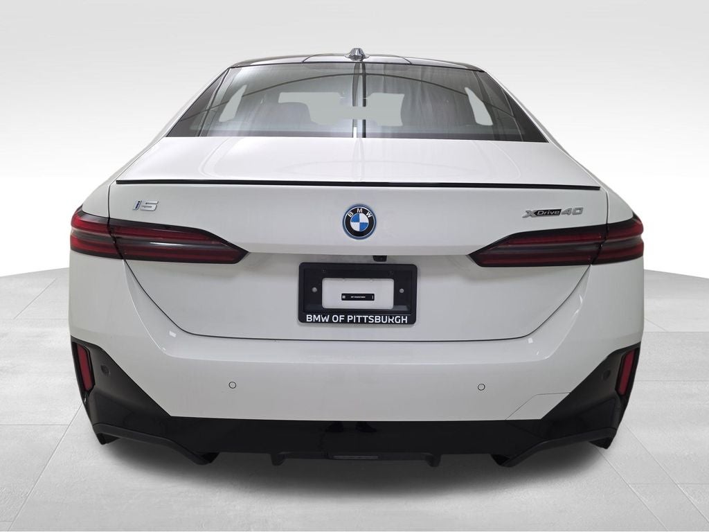 2025 BMW i5 xDrive40 xDrive40