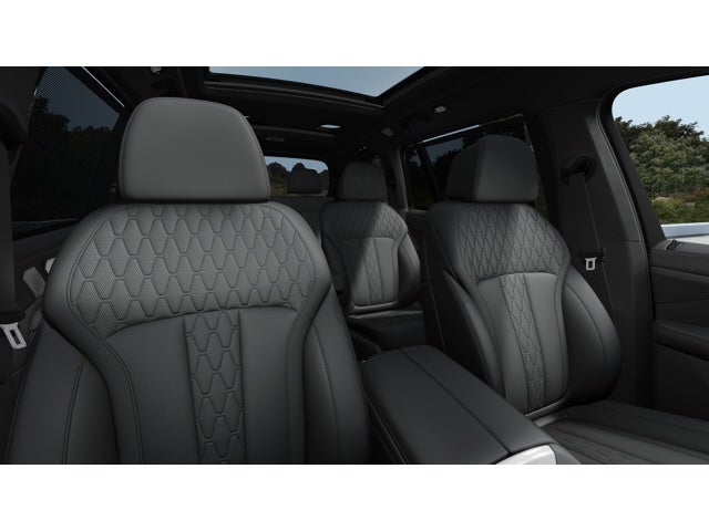 2027 BMW X7 M60i