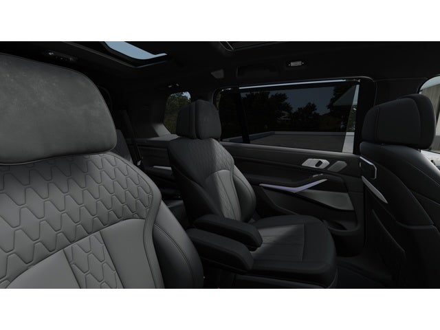 2027 BMW X7 M60i
