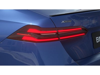 2027 BMW 550e 550e xDrive
