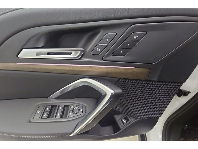 2027 BMW X1 Base
